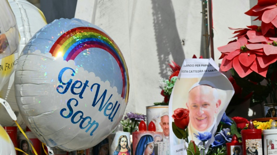 Papa Francisco, em 'estado cr&iacute;tico', teve uma 'boa noite', anuncia Vaticano