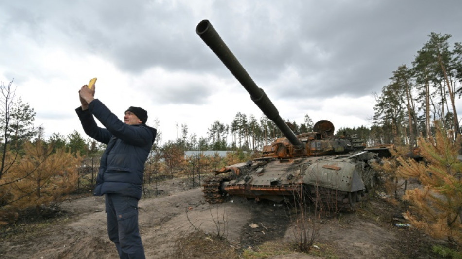 Les Russes veulent "d&eacute;truire le Donbass" accuse Kiev, qui assure le d&eacute;fendre "jusqu'au bout"