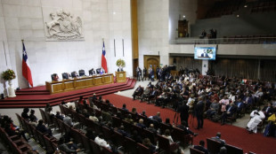 Diputados frenan una moción de censura contra un ministro de Chile por su supuesta agenda de género