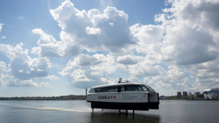 Suecia prueba un barco que se eleva sobre patines y es 100% el&eacute;ctrico