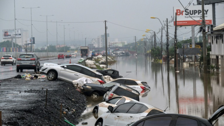 Inondations au Brésil: nouvelle hausse du débit des rivières dans le Sud dévasté