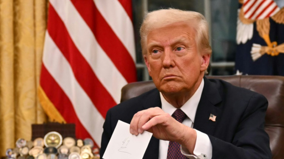 Brief auf Schreibtisch im Oval Office: Biden w&uuml;nscht Trump "alles Gute" 