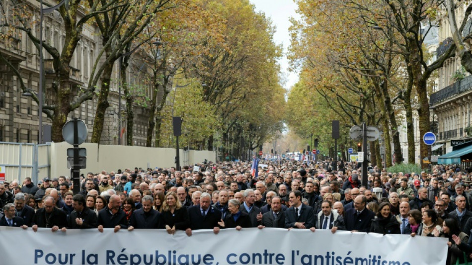 Fran&ccedil;a tem marcha contra antissemitismo ap&oacute;s aumento de atos hostis