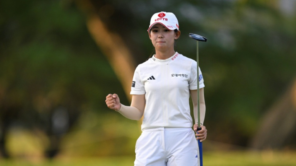 South Korea's Hwang charges into Hawaii LPGA lead