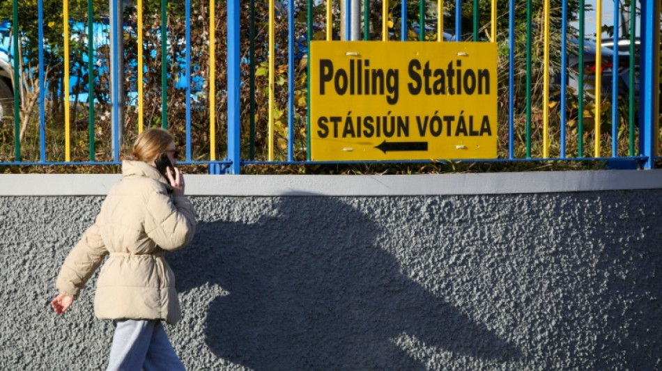 Irlanda tem elei&ccedil;&atilde;o legislativa acirrada
