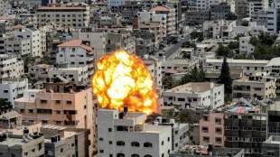 Isra&euml;l dit se pr&eacute;parer &agrave; "une semaine" de raids sur Gaza