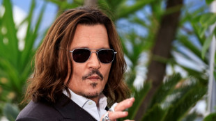 Johnny Depp bezeichnet Berichte über ihn als "entsetzlich geschriebene Fiktion" 