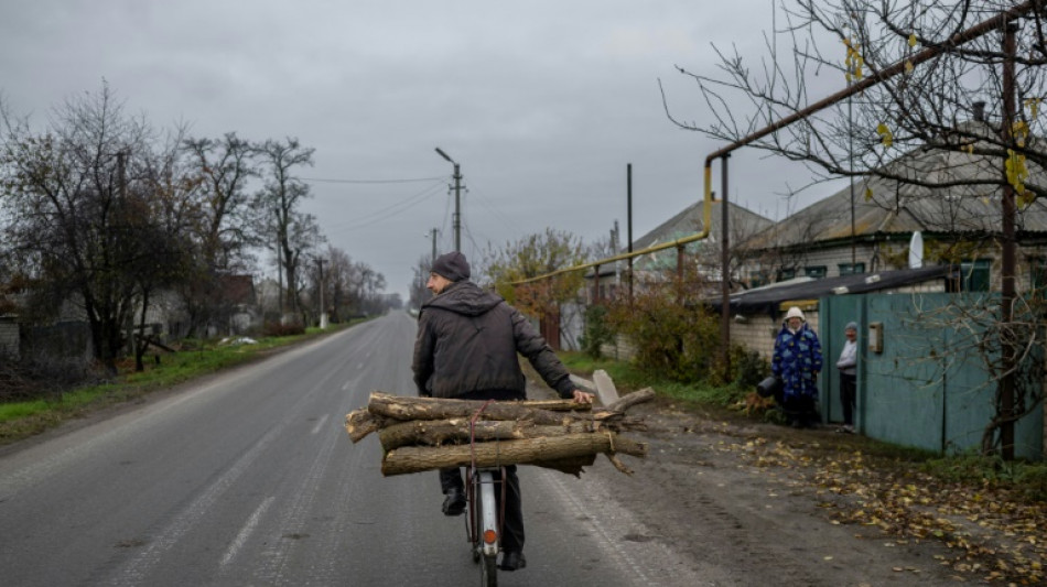 Ukraine: dans des villages libérés, des habitants se disent 