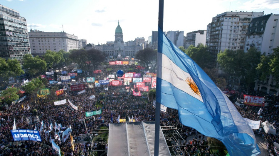 Argentine: nouvelle manifestation massive contre Milei pour d&eacute;fendre l'universit&eacute;