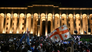 Milhares de pessoas protestam contra lei de 'influência estrangeira' na Geórgia
