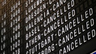 Warnstreik an deutschen Flugh&auml;fen: Tausende Fl&uuml;ge fallen aus