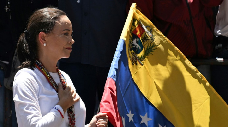 Oposici&oacute;n de Venezuela llama a "mantener la batalla" en la calle tras cantar fraude