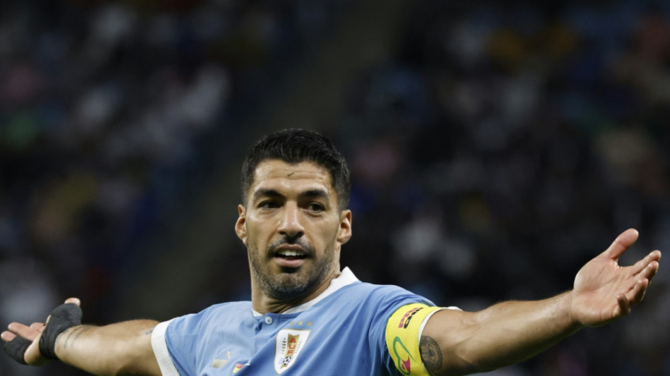 Suarez weint nach seiner Show: Uruguay und Ghana raus