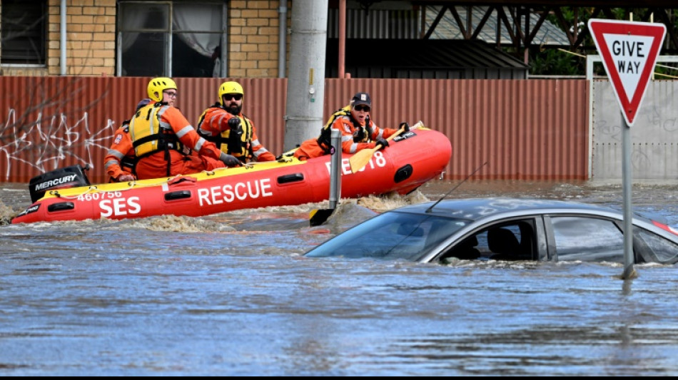 Inondations en Australie: un mort, les pluies s'att&eacute;nuent