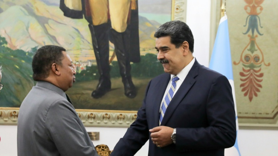 Barkindo y Maduro piden no utilizar el petróleo como 