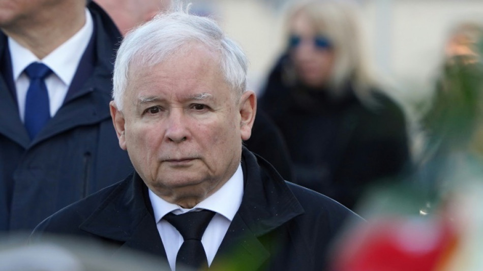Kaczynski verlässt polnische Regierung, behält aber seine Macht