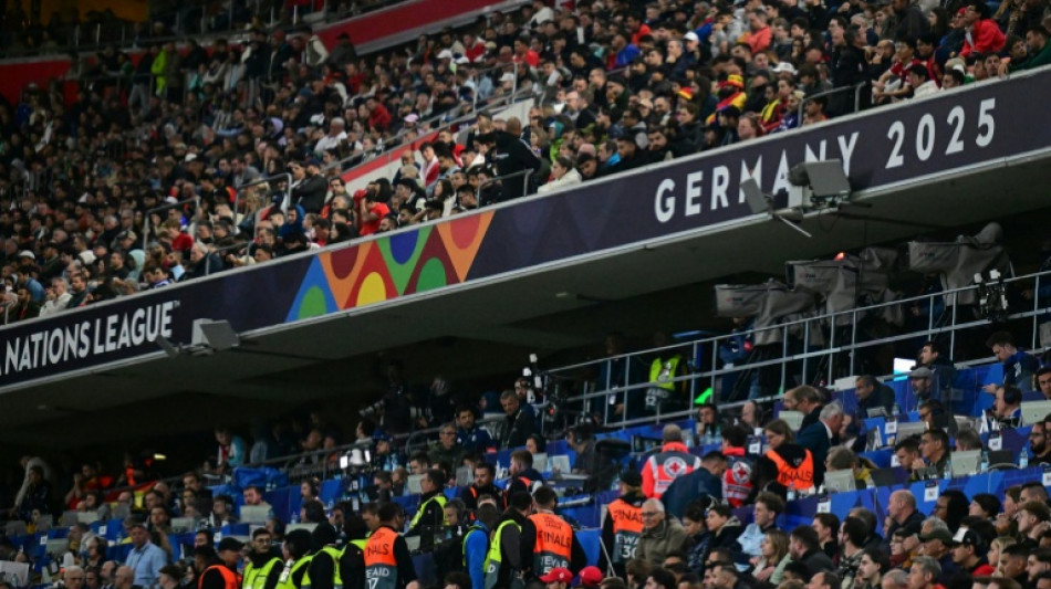 Muere un hincha por una caída en el estadio durante la final Portugal-España