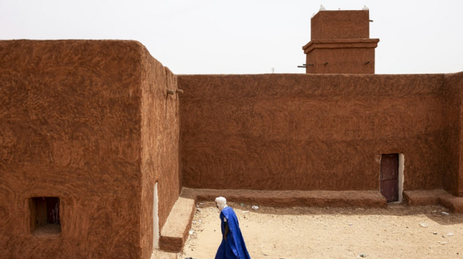 Ancient town and its manuscripts face ravages of the Sahara