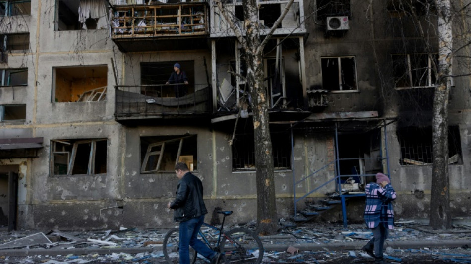 Selenskyj fordert h&auml;rtere Sanktionen gegen Russland nach russischen Angriffen mit 14 Toten