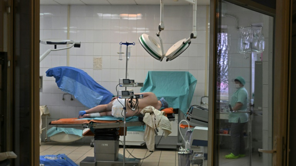 Un cirujano ruso cura en Ucrania las heridas de la guerra