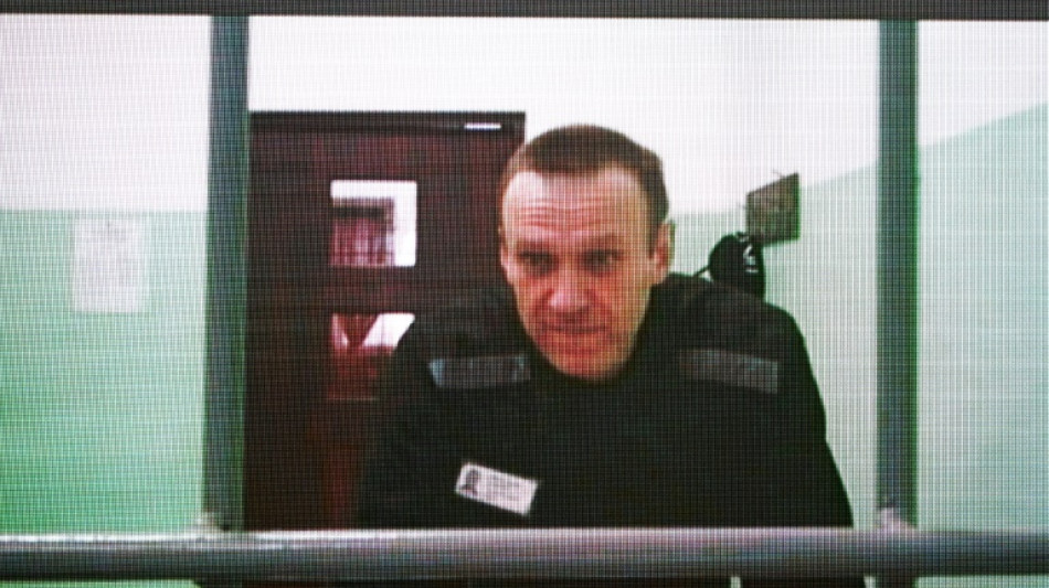 Navalny enfrenta novo julgamento que pode levar a mais 20 anos de pris&atilde;o