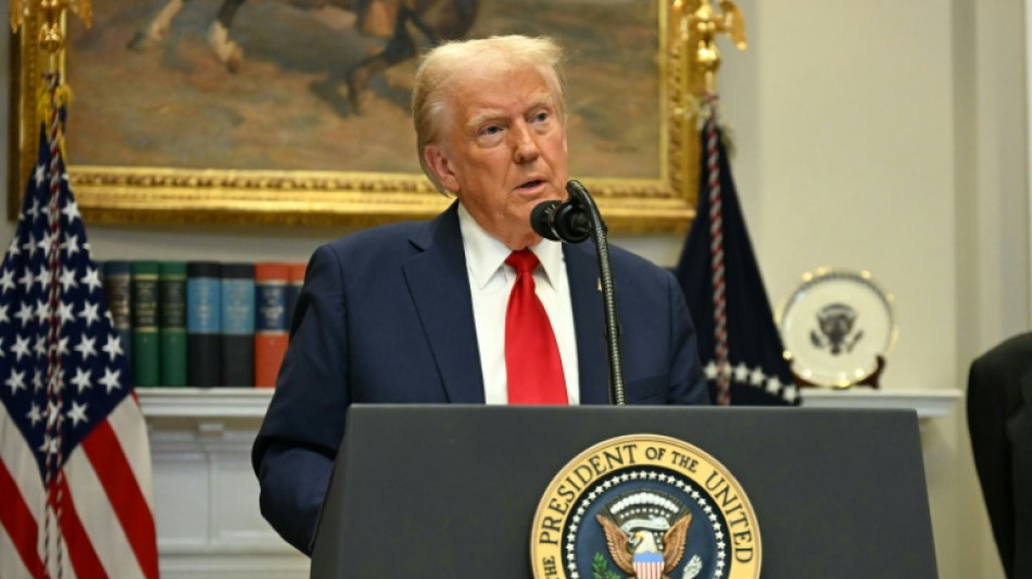 Trump vai enviar mais 1500 militares para fronteira com o M&eacute;xico