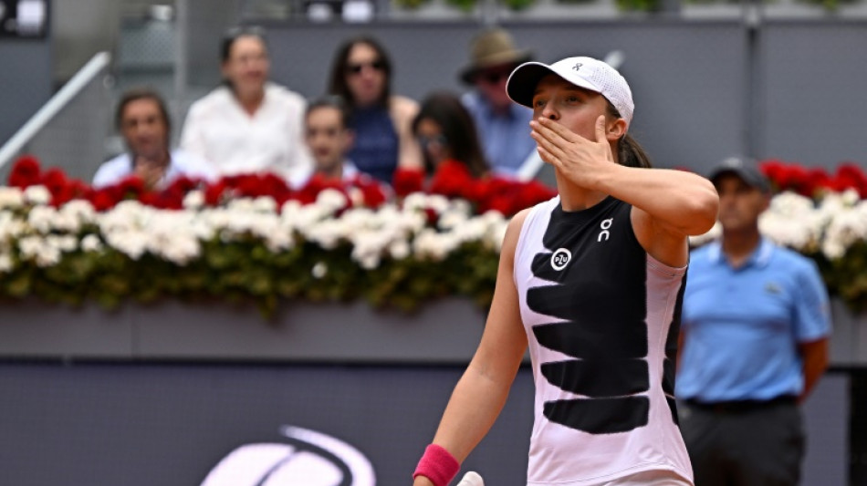 Swiatek vence e avan&ccedil;a &agrave;s oitavas do WTA 1000 de Madri