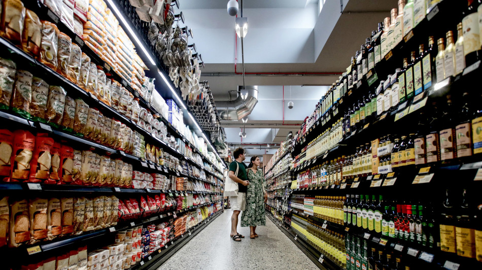Aumentano in valore le vendite al dettaglio di agosto, +0,3% mese, +0,5% anno
