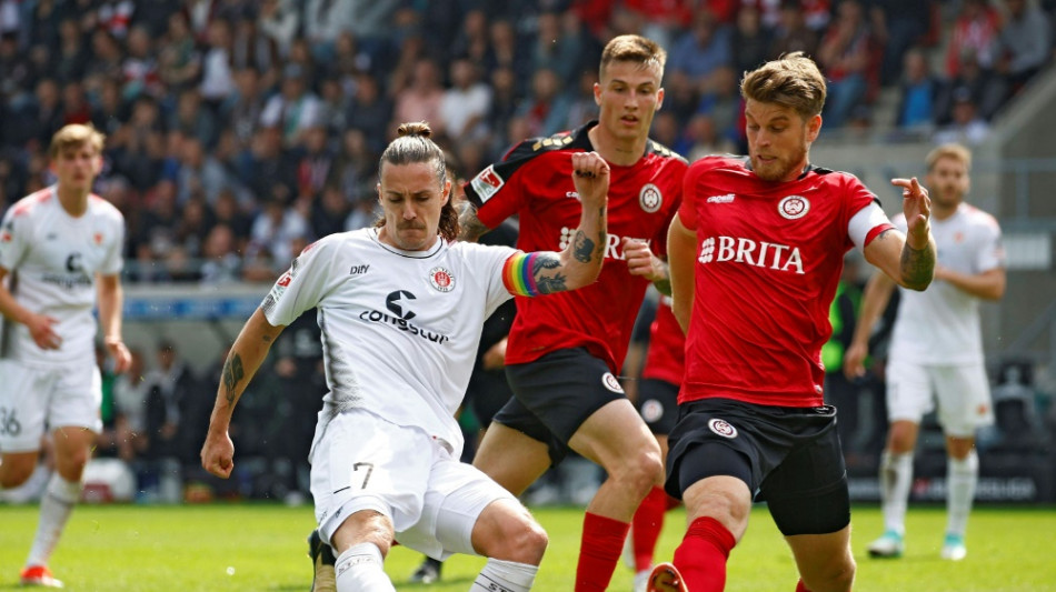Zweitliga-Meister: St. Pauli krönt seine Saison