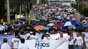 Hondurenhos marcham contra lei que dizem promover 'ideologia de gênero'