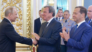 Kreml-Sprecher schlie&szlig;t Kontakte zwischen Schr&ouml;der und Putin nicht aus