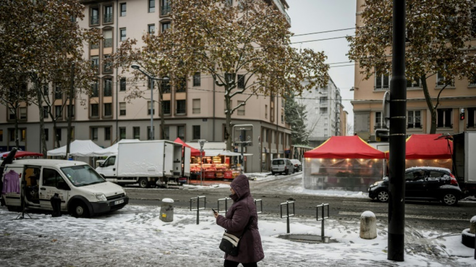 Plus que 25 d&eacute;partements en vigilance orange neige-verglas, des perturbations