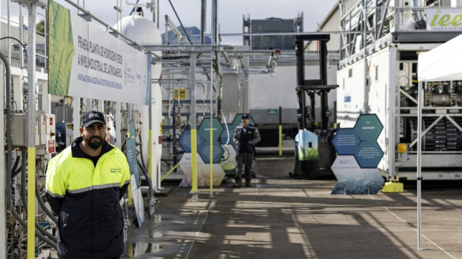 Chile inaugura sua primeira usina de produ&ccedil;&atilde;o de hidrog&ecirc;nio verde