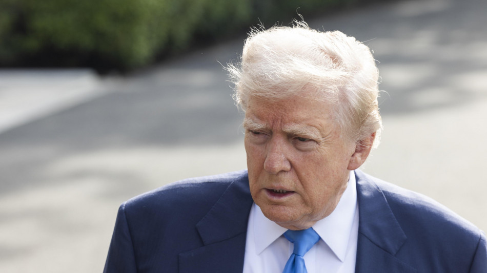 Trump chiede transito gratuito per le navi Usa a Panama e a Suez