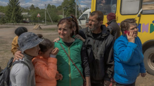 A Kharkiv, la longue attente des parents de familles prises dans la guerre
