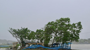Un ciclón de larga duración deja casi 40 muertos en India y Bangladés