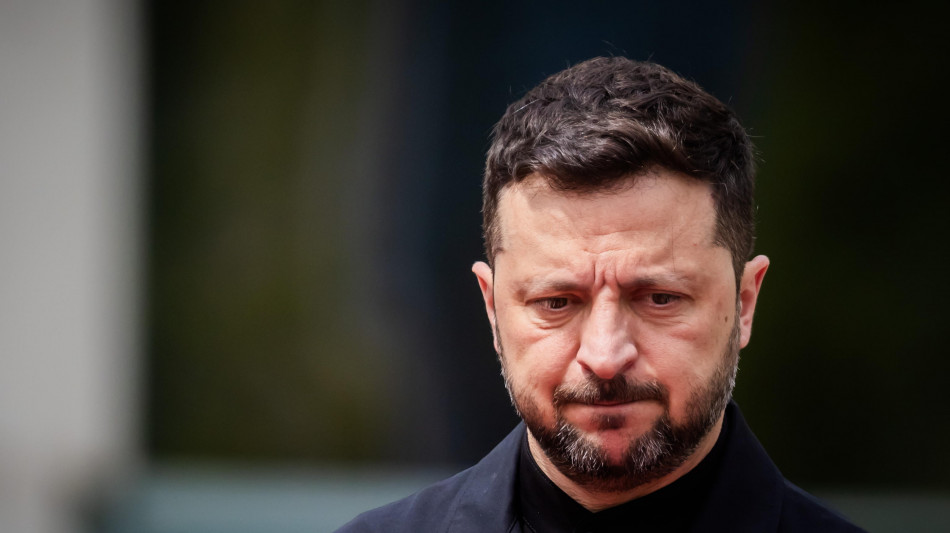 Zelensky ribadisce, 'attendiamo ancora il memorandum da Mosca'