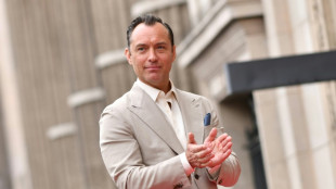 Jude Law ficou 'obcecado' por Putin na prepara&ccedil;&atilde;o de 'The Wizard of the Kremlin'