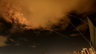 Israel ataca Ir&atilde; ap&oacute;s Trump insistir que Teer&atilde; deseja um acordo