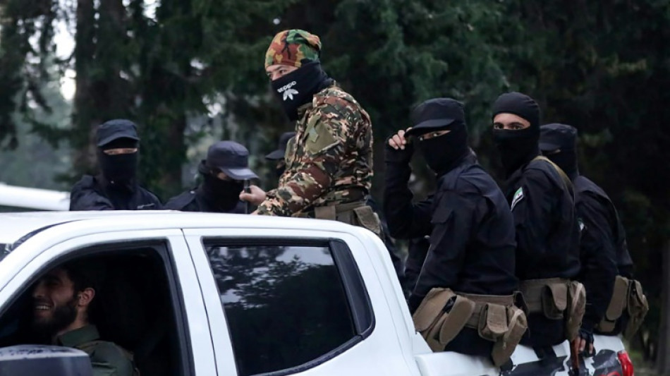 Syrien: Einsatzkr&auml;fte der &Uuml;bergangsregierung ver&uuml;ben offenbar Massaker mit hunderten Toten