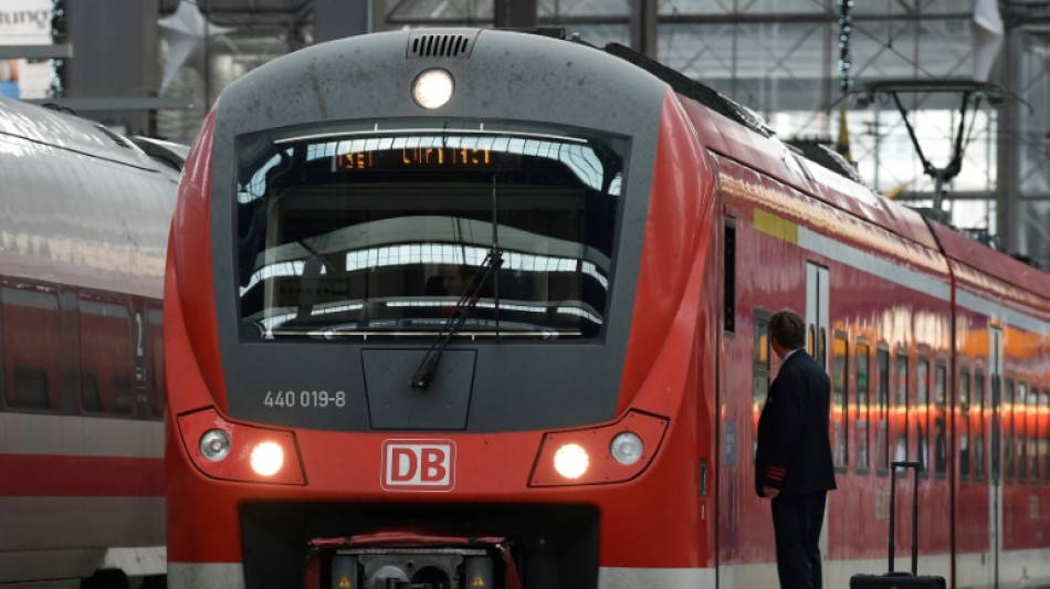 In Gleisbett laufender 21-Jähriger in Bayern von Zug erfasst und getötet