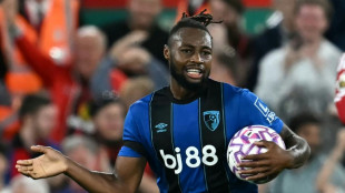 Torcedor do Liverpool acusado de racismo &eacute; banido dos est&aacute;dios de futebol