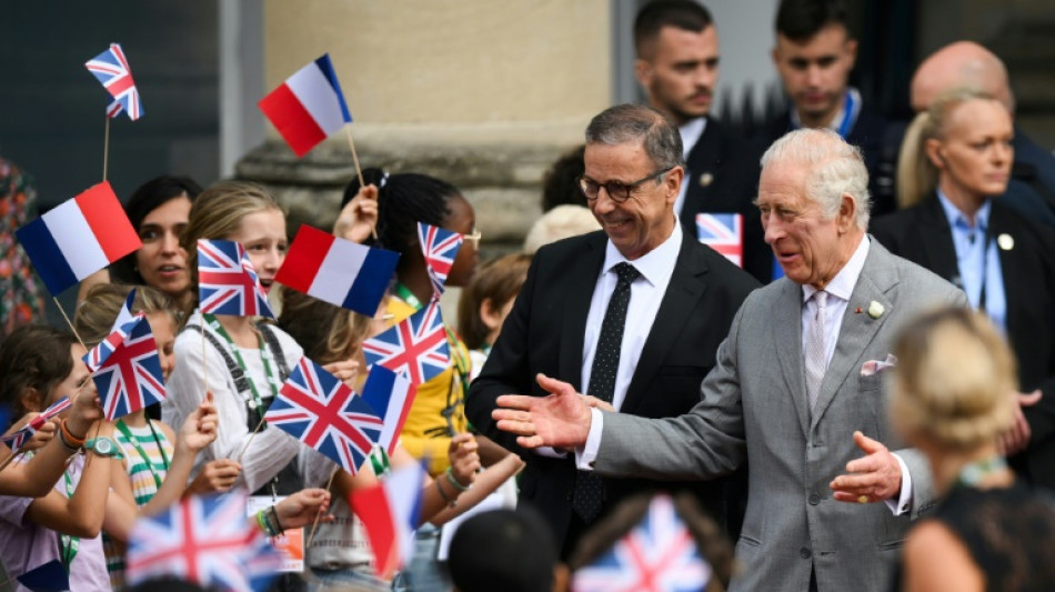 Charles wraps up France trip with cheering crowds in Bordeaux