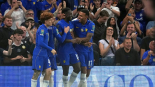 Welbeck scores first Chelsea goal in League Cup win over Luton