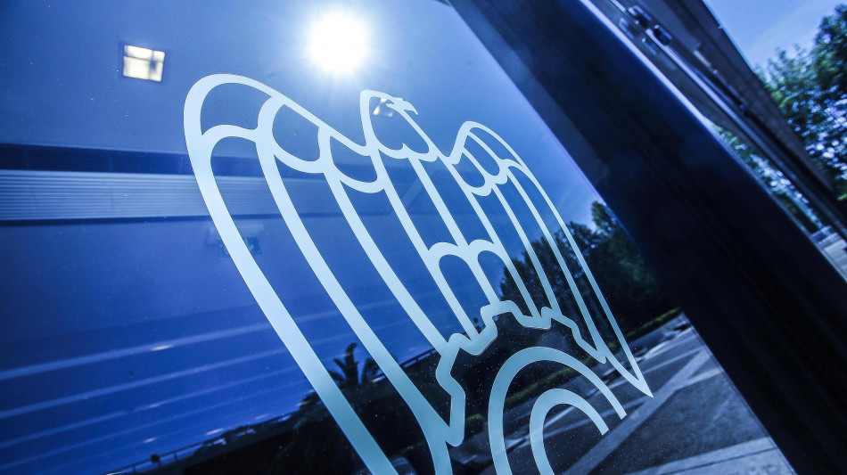 Confindustria avverte: 'Crescita &egrave; lenta, prospettive fiacche'