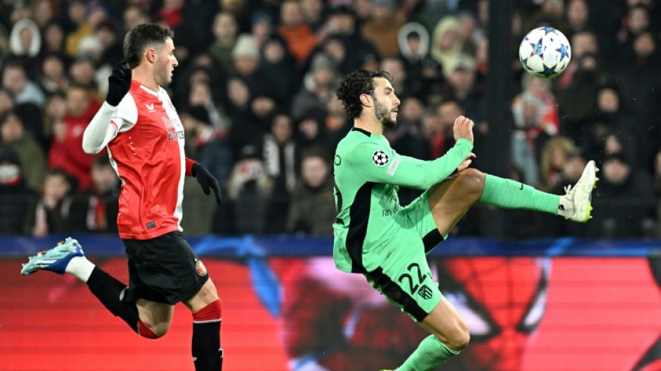 Hermoso wondergoal fires Atletico into Champions League last-16