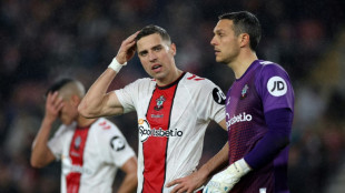 Southampton &eacute; primeiro rebaixado da Premier League; Leeds freia Newcastle (2-2)