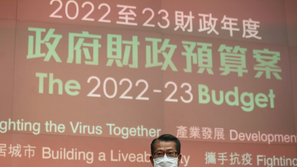 Hong Kong entregará casi 22.000 millones de dólares en ayudas por la pandemia