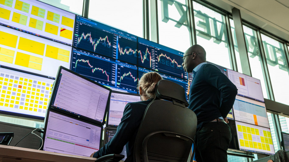 Borsa: Europa allunga il passo, Milano +0,5%, future Usa deboli