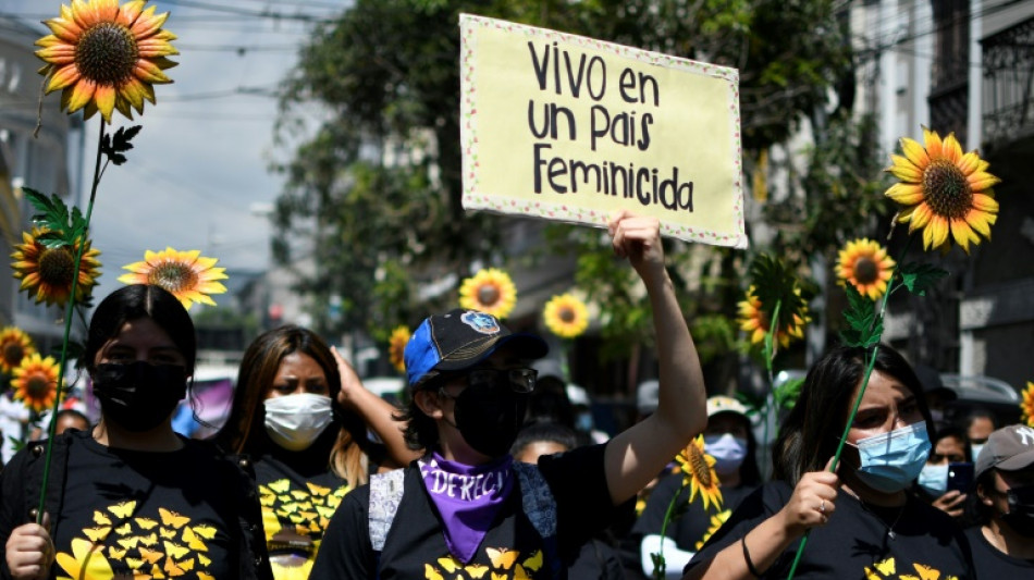 Le Guatemala durcit la r&eacute;pression de l'avortement et interdit le mariage gay